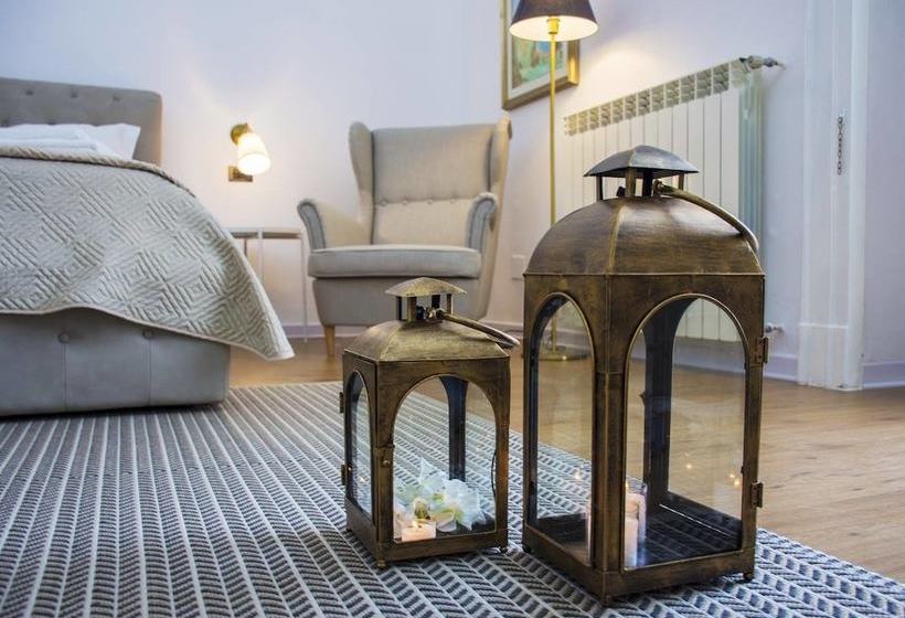 تختخواب و صبحانه I Borbone