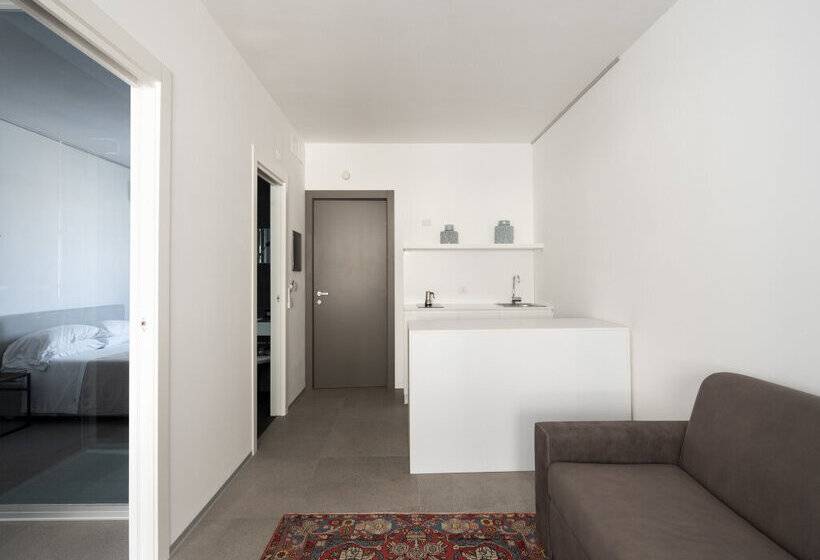 Alkamuri Posh Hotel E Spa