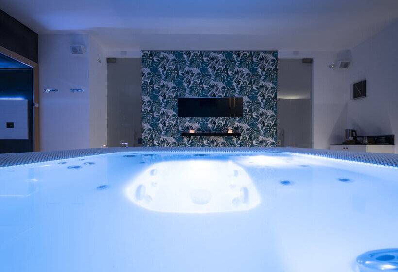 Alkamuri Posh Hotel E Spa