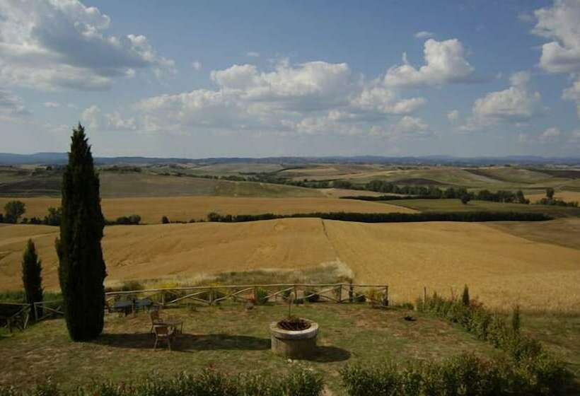 교외 호텔 La Torre Di Corsanello