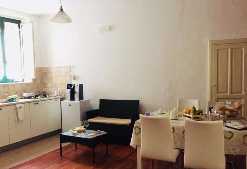 펜션 La Casetta Di Renato