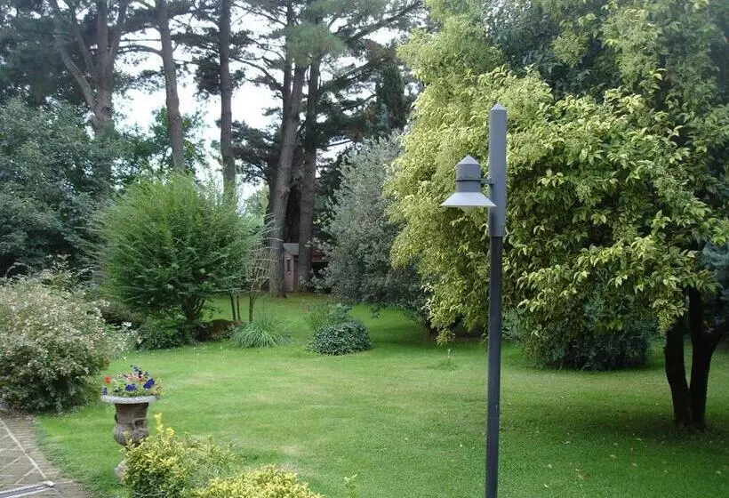 Majatalo Villa Colle Farnese