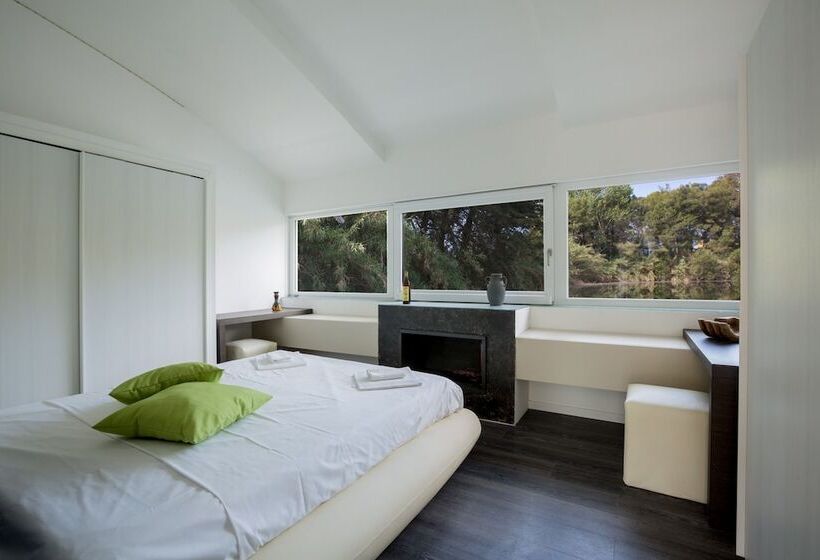 리조트 Nautilus Village