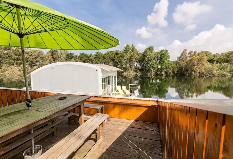 리조트 Nautilus Village