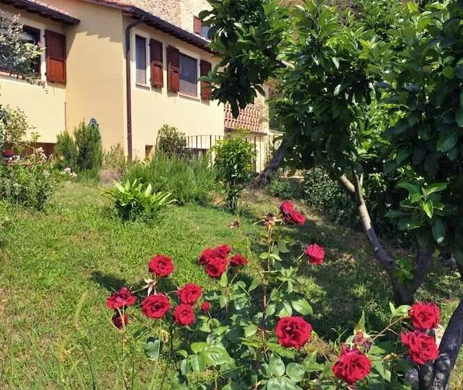 B&b And Wellness Il Pomario Di Montepiglio Resort Naturista