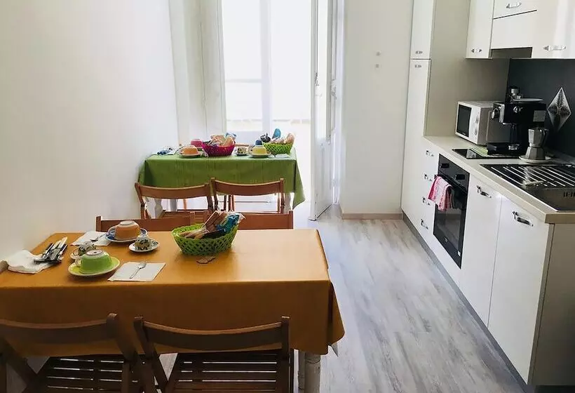 ベッドアンドブレックファースト Sicania