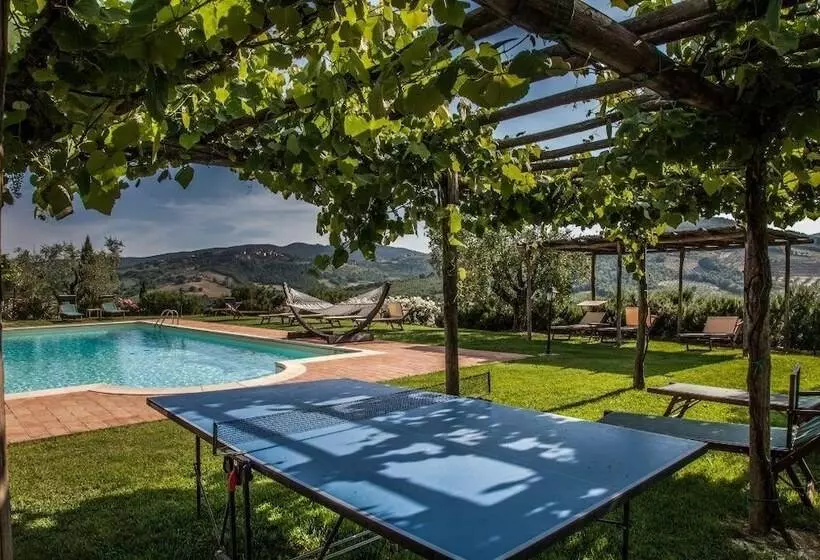 田舎風ホテル Agriturismo Belvedere Delle Crete