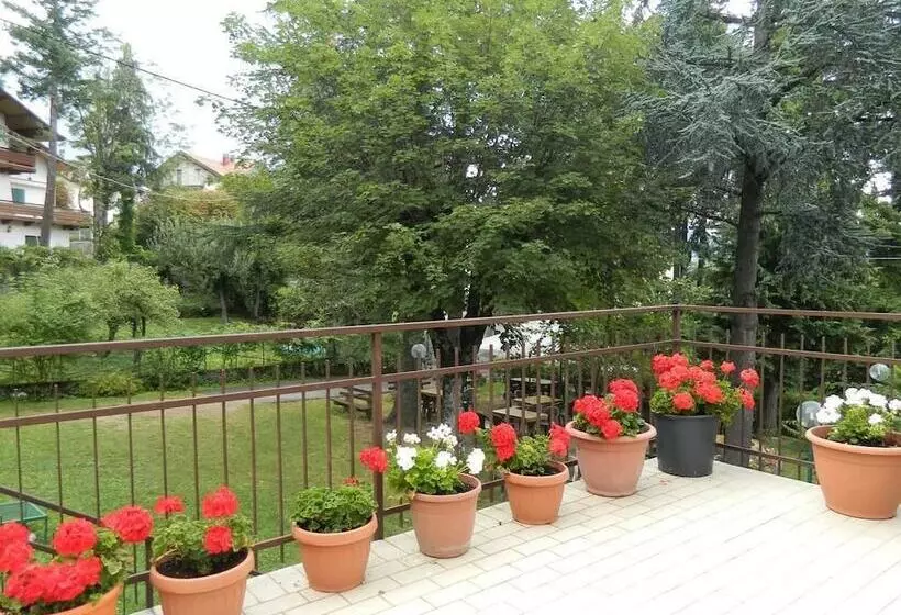 Hotelli Val Carlina