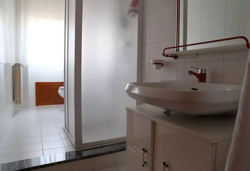 تختخواب و صبحانه Cozy Bed&breakfast