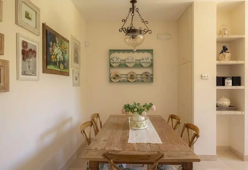 Aamiaismajoitus (B&B) Ulivo Centenario