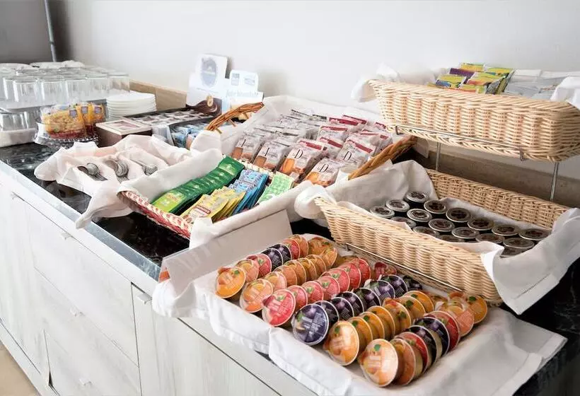 مسافرخانه Boutique Hotel Enia