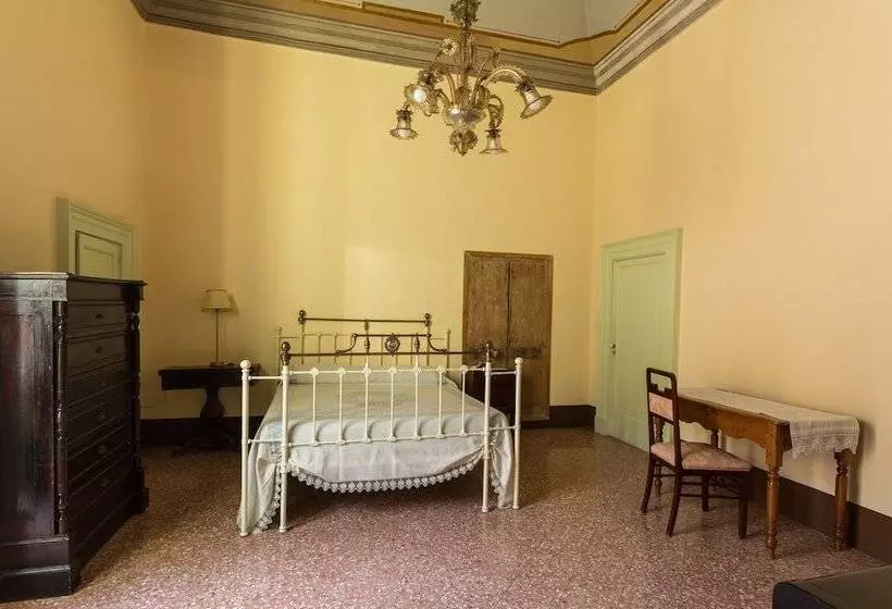 Palazzo Leuzzi B&b