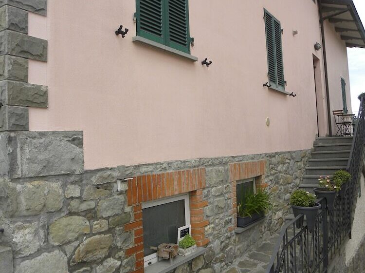 住宿加早餐  La Castagna Matta