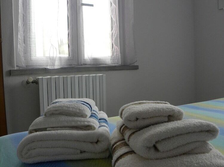 住宿加早餐  La Castagna Matta