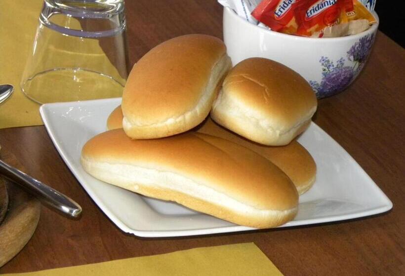 住宿加早餐  La Castagna Matta