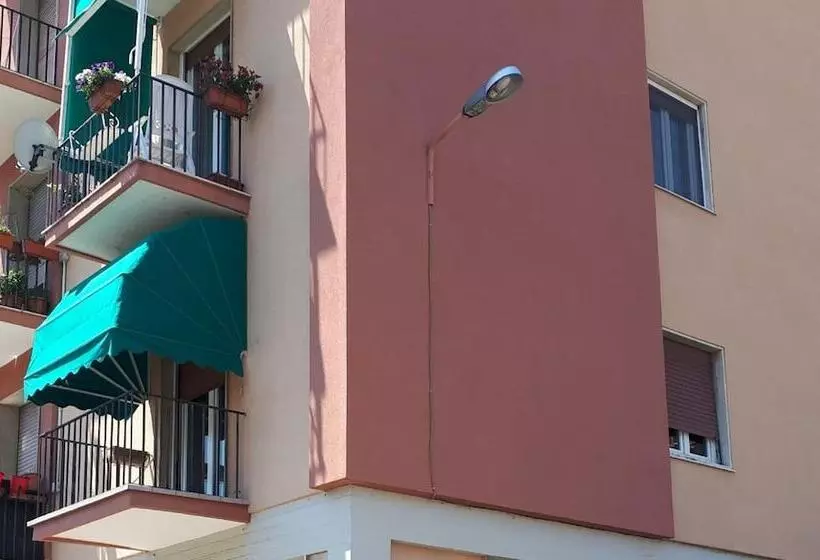 پانسیون Cà  Rossi City  House