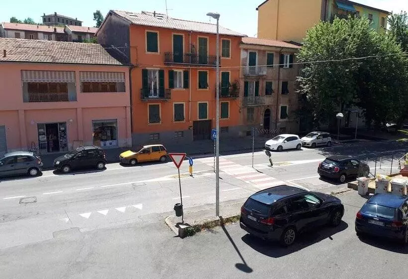 پانسیون Cà  Rossi City  House