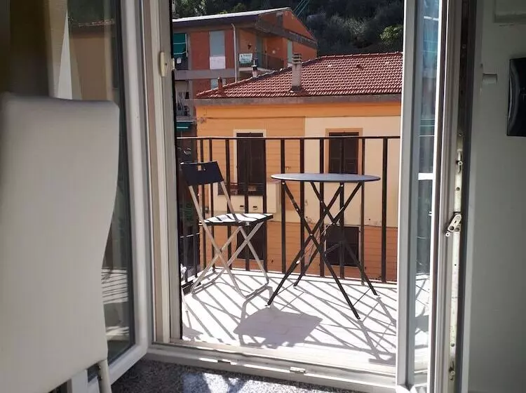 پانسیون Cà  Rossi City  House