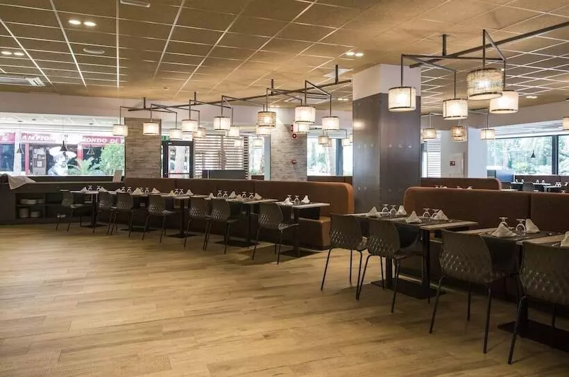 Aparthotel California