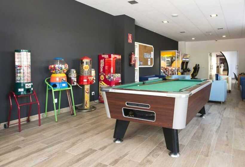 Aparthotel California