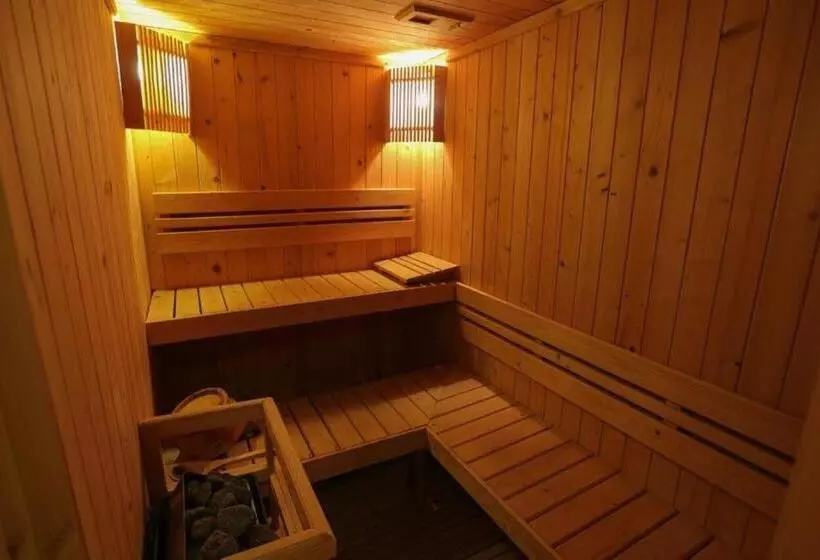 Amora Thapae Hotel Chiang Mai