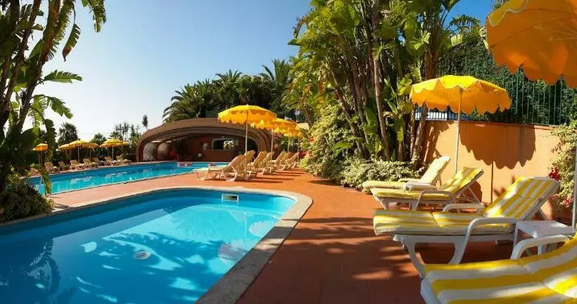 בית מלון כפרי Caparena