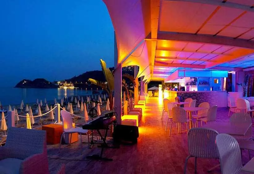 בית מלון כפרי Caparena