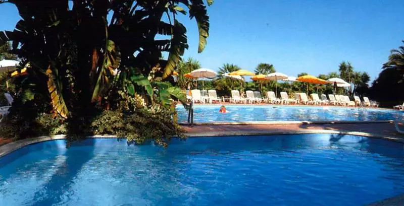 בית מלון כפרי Caparena