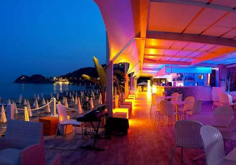 בית מלון כפרי Caparena