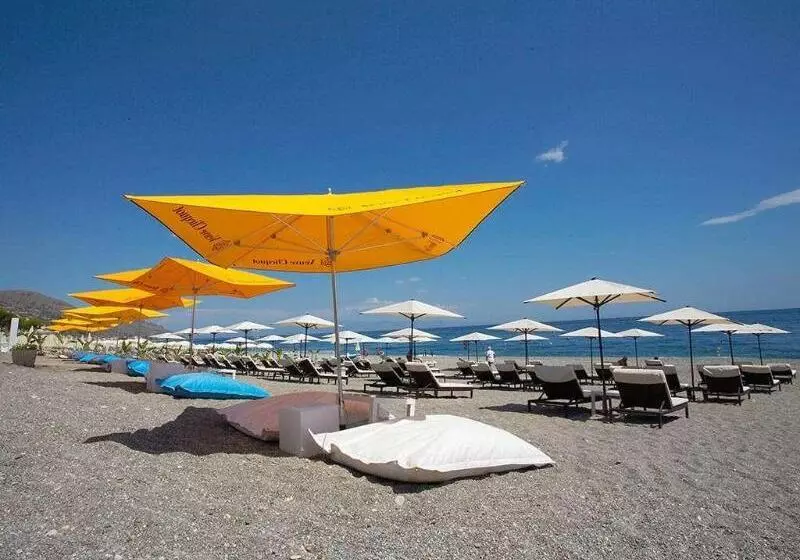 בית מלון כפרי Caparena