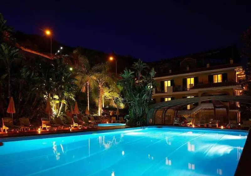 בית מלון כפרי Caparena