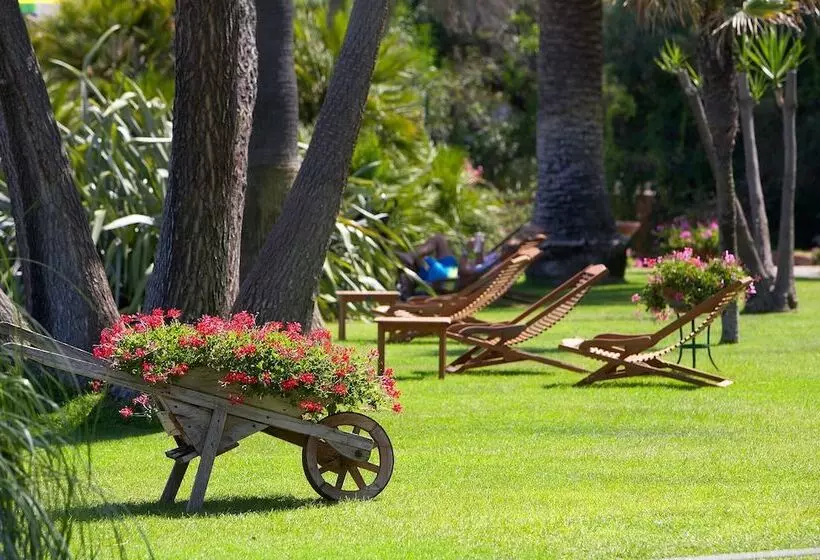 בית מלון כפרי Caparena