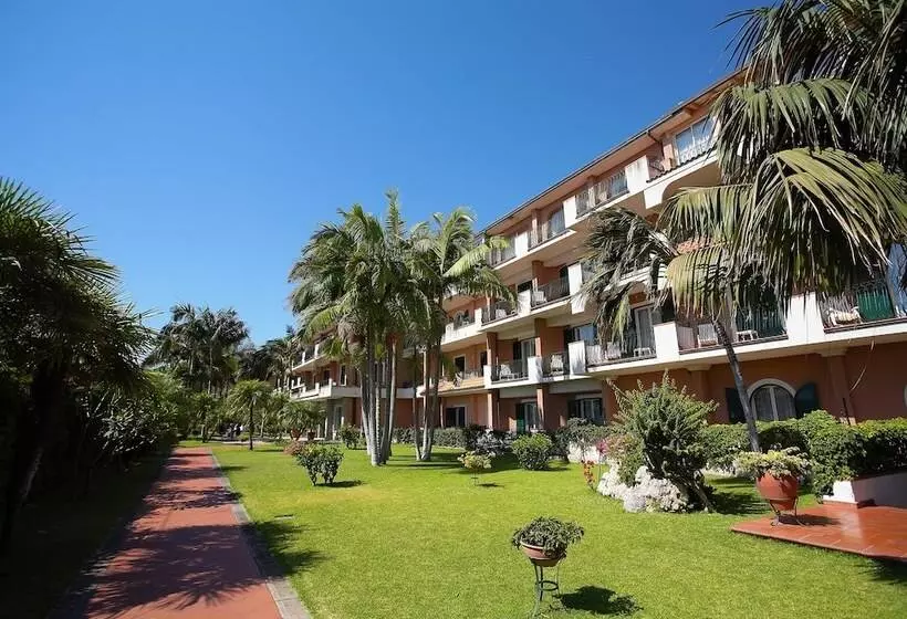 בית מלון כפרי Caparena