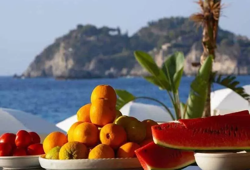 בית מלון כפרי Caparena