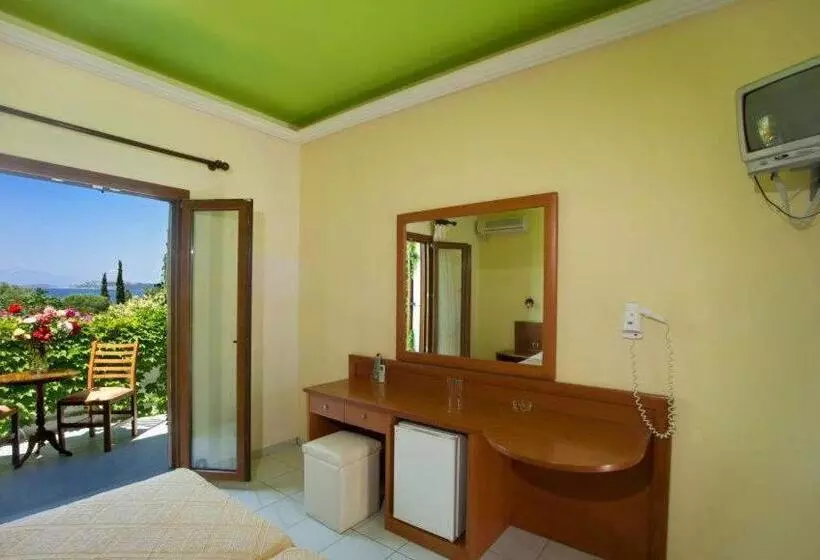 בית מלון כפרי Castello Rosso