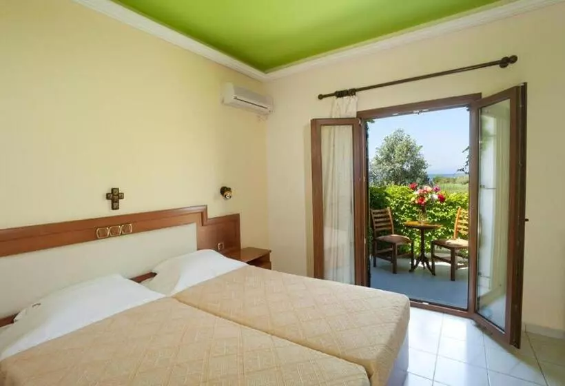 בית מלון כפרי Castello Rosso