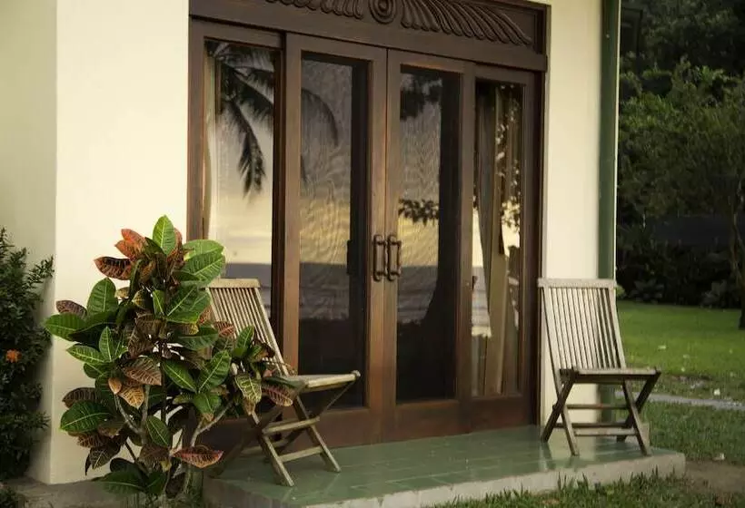 호텔 Club Del Mar Oceanfront