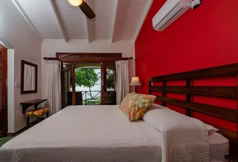 호텔 Club Del Mar Oceanfront