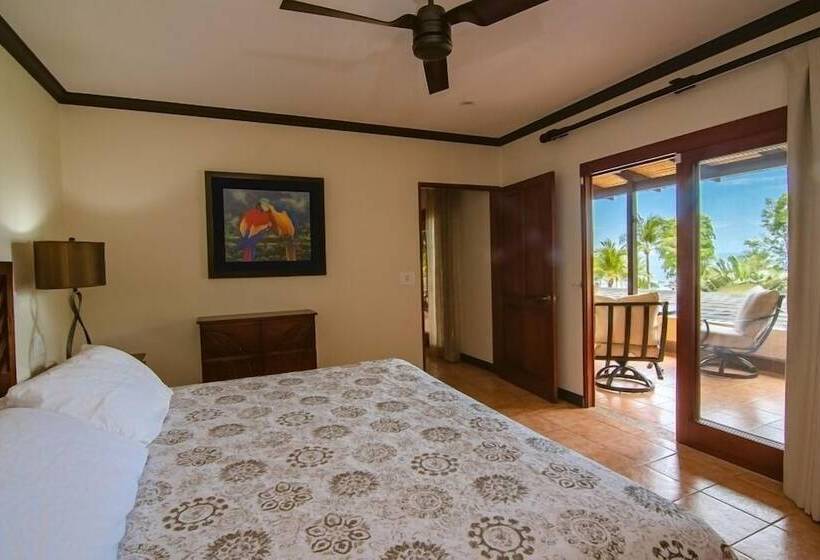 هتل Club Del Mar Oceanfront