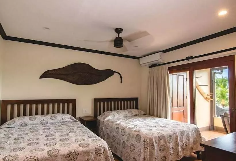 호텔 Club Del Mar Oceanfront