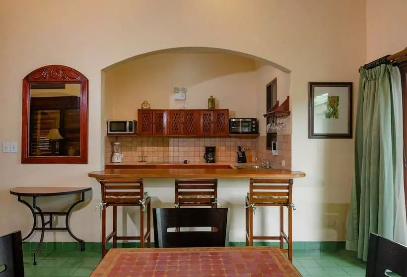 호텔 Club Del Mar Oceanfront