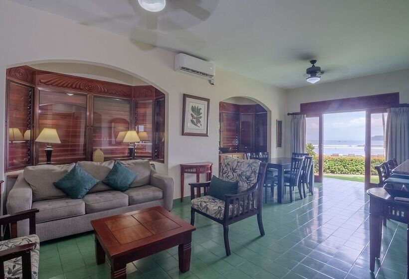 هتل Club Del Mar Oceanfront