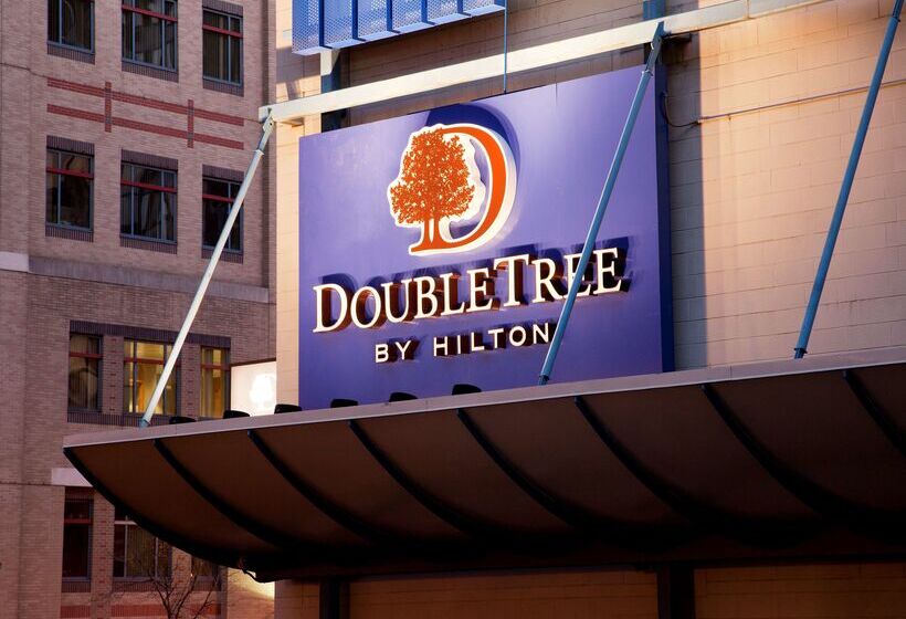 هتل Doubletree By Hilton Bostondowntown