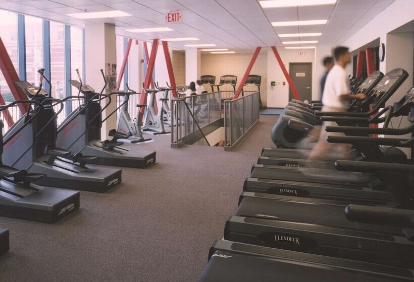 هتل Doubletree By Hilton Bostondowntown