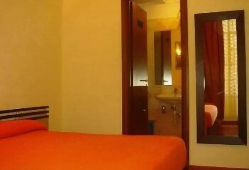 هتل Duomo View Naples