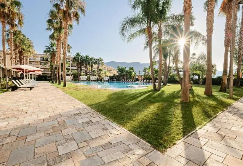 ホテル Envia Almeria Spa & Golf