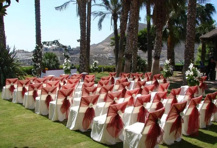 ホテル Envia Almeria Spa & Golf