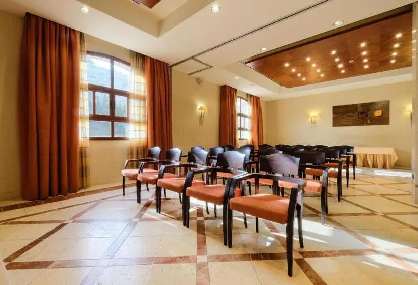 ホテル Envia Almeria Spa & Golf