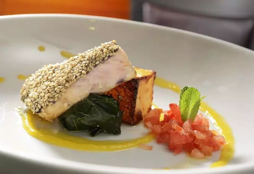 هتل Four Points By Sheraton Siena