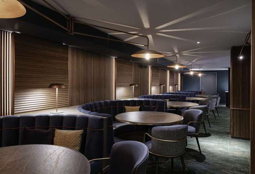 هتل Hilton Cologne